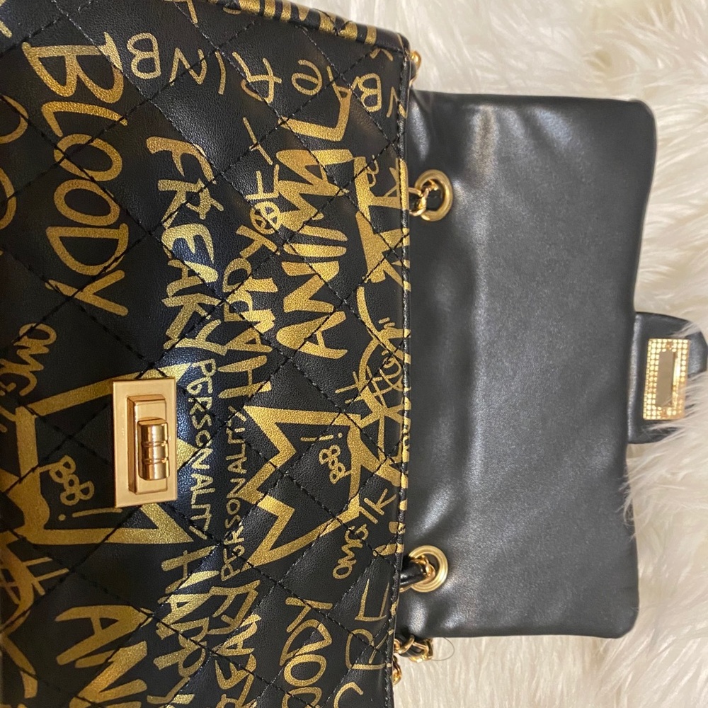 Purses - Picture 2 of 3